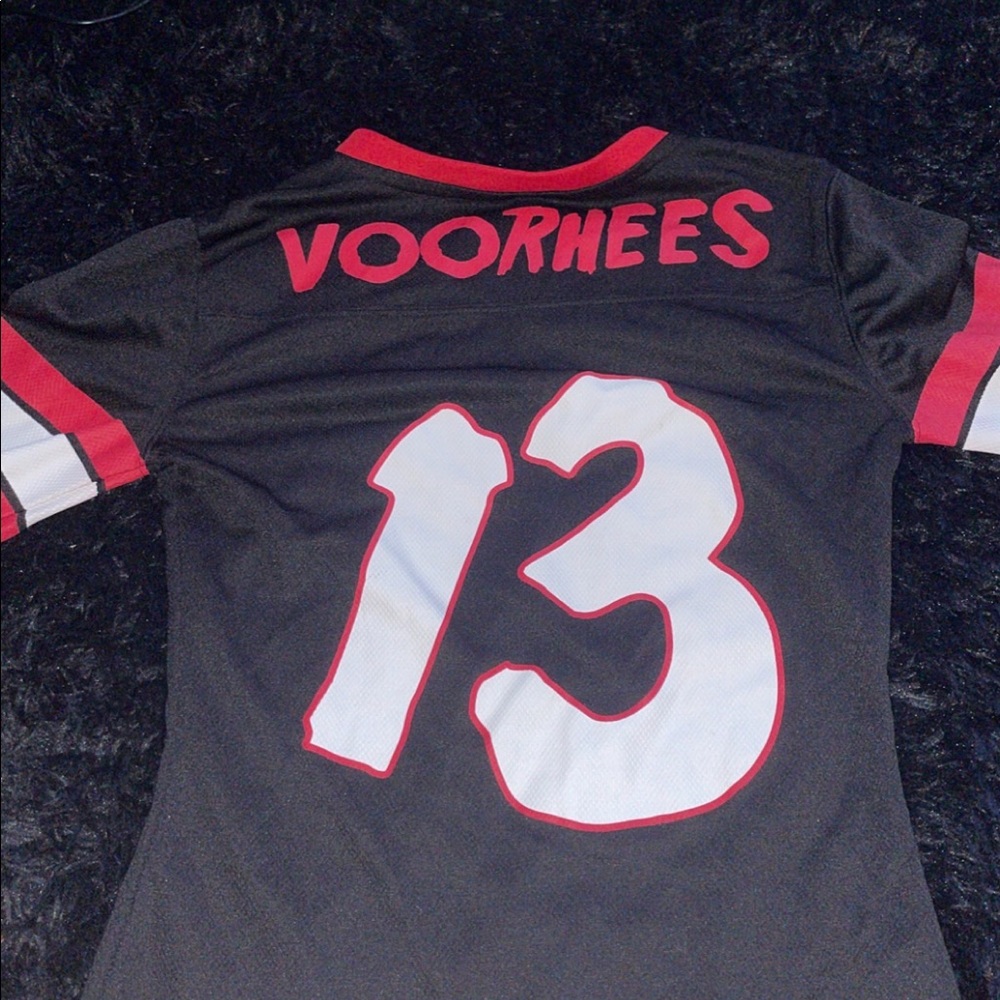 Selling this because i cannot fit it anymore